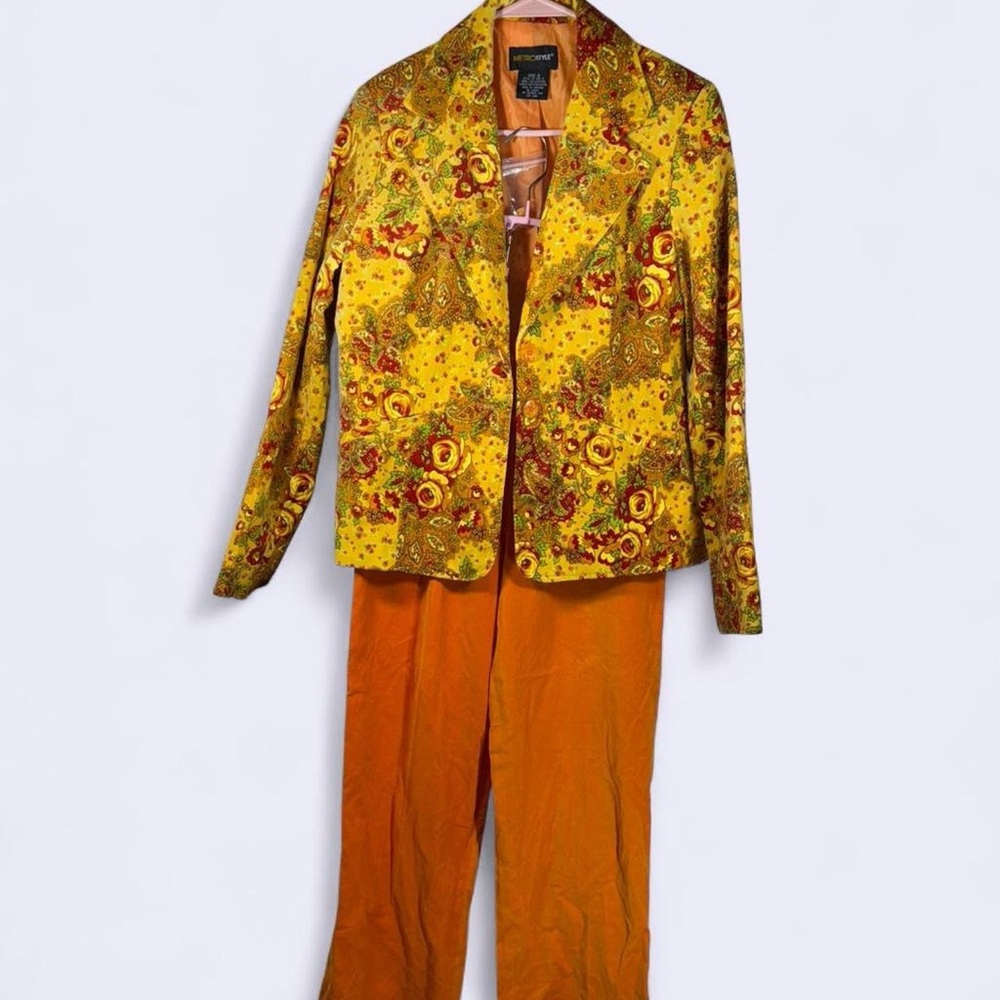 Metrostyle 2 Piece Set Floral Blazer Pants 70s Inspired Suit Size 8